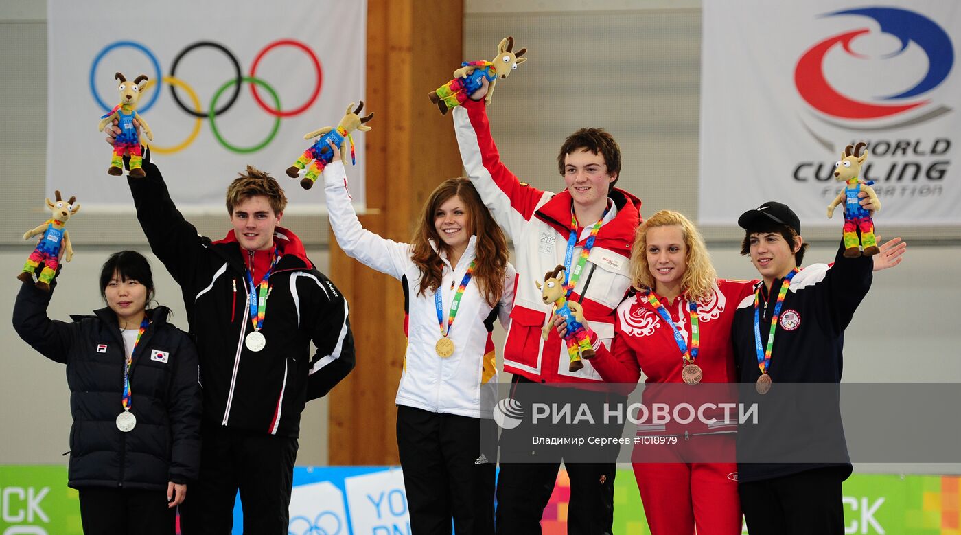 Зимняя Юношеская Олимпиада – 2012. Керлинг. Смешанные пары | РИА Новости  Медиабанк