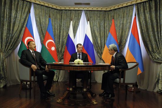 Президенты России, Армении и Азербайджана встретились в Сочи
