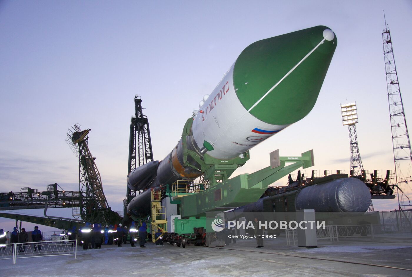 Вывоз ракеты "Союз-У" с грузовым кораблем "Прогресс" М-14М