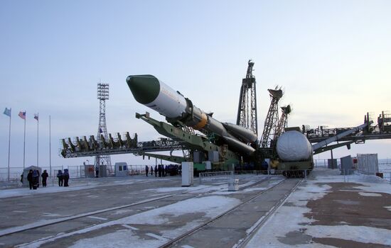 Вывоз ракеты "Союз-У" с грузовым кораблем "Прогресс" М-14М
