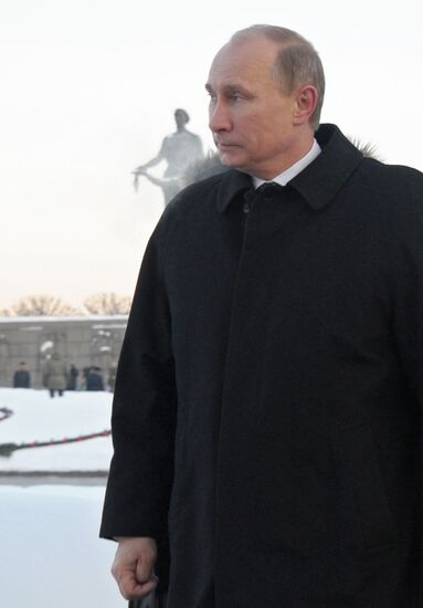 В.Путин посетил с рабочим визитом СЗФО