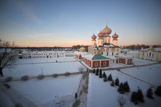 Тихвинский Богородице-Успенский мужской монастырь