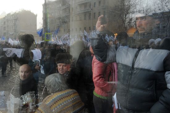 Митинг и шествие "За честные выборы" в Москве