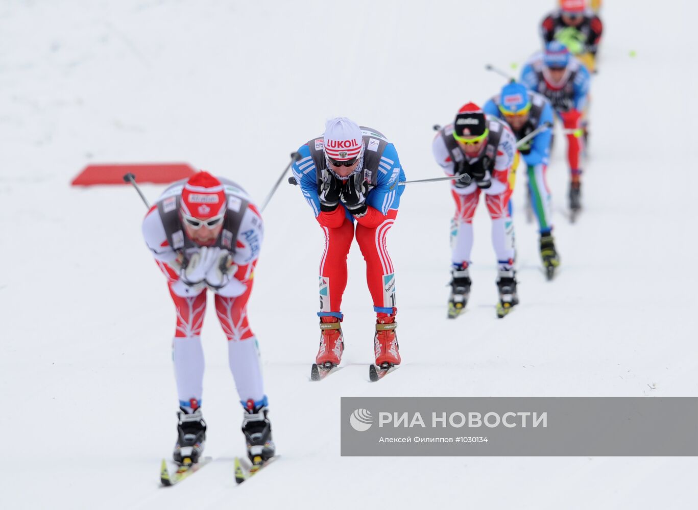 Лыжные гонки. Этап Кубка мира. Скиатлон. Мужчины