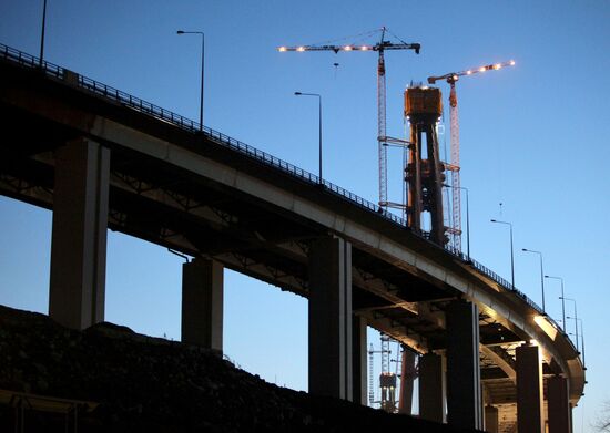 Строительство вантового моста на остров Русский во Владивостоке