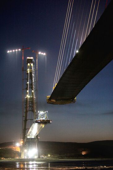 Строительство вантового моста на остров Русский во Владивостоке