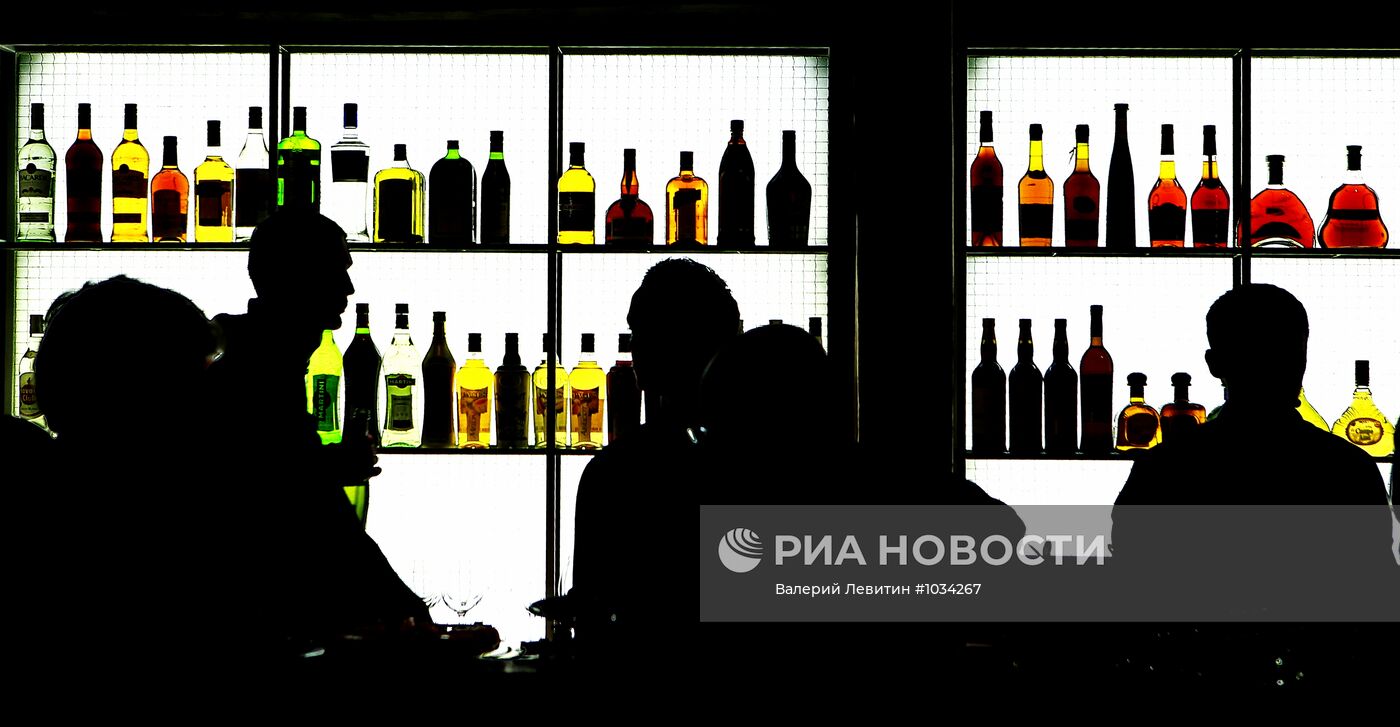 Вечеринка в честь открытия клуба "Река"