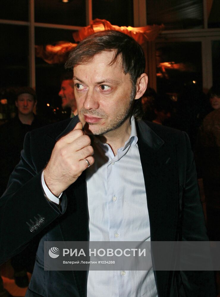 Вечеринка в честь открытия клуба "Река"