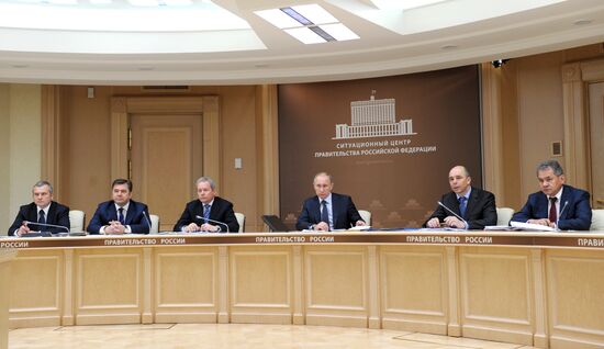 Владимир Путин провел селекторное совещание в Москве