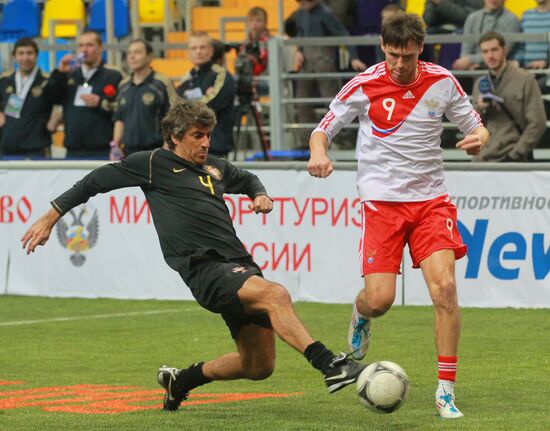 Футбол. "Кубок Легенд - 2012". Первый день