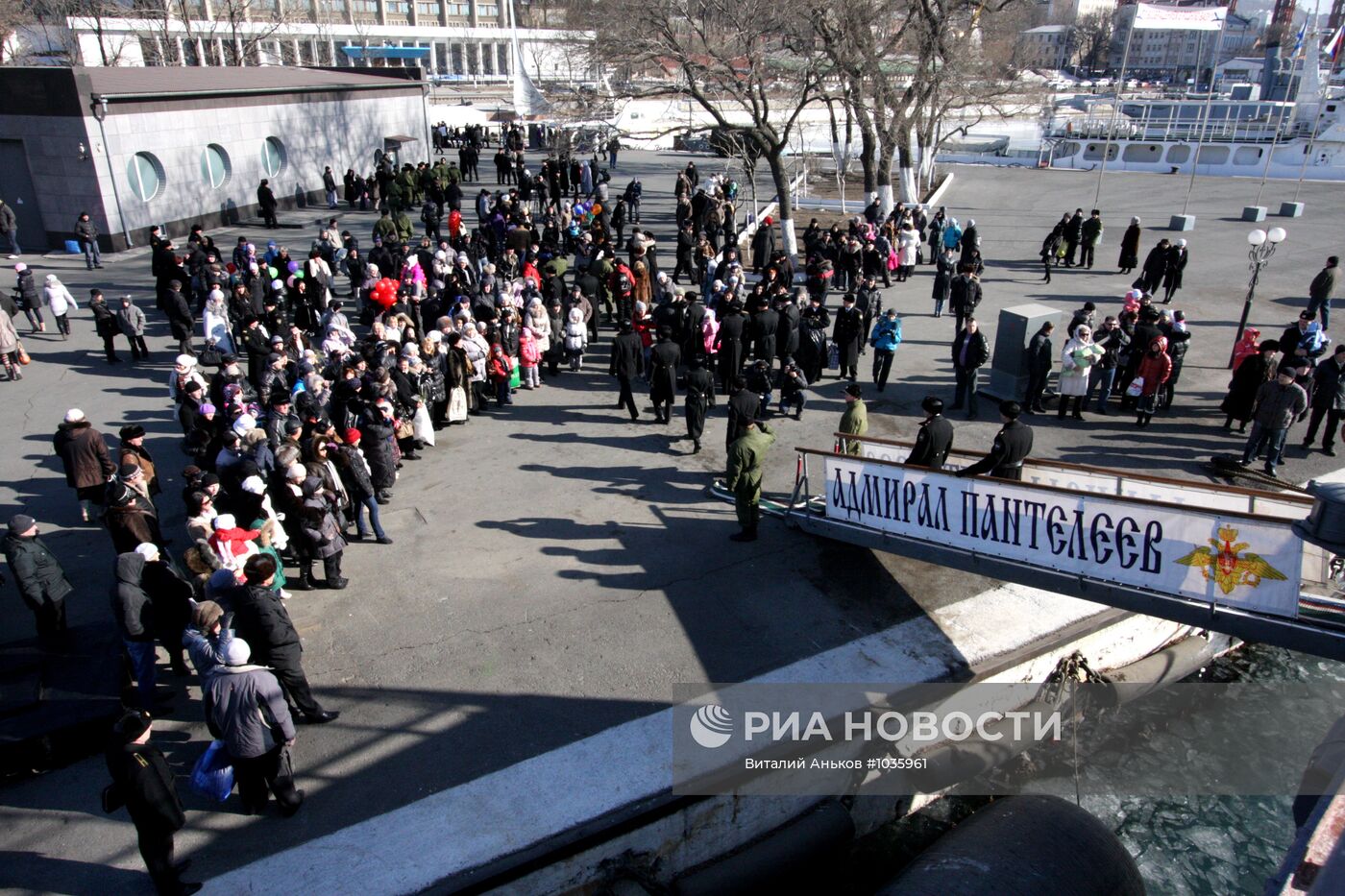 БПК "Адмирал Пантелеев" вернулся во Владивосток
