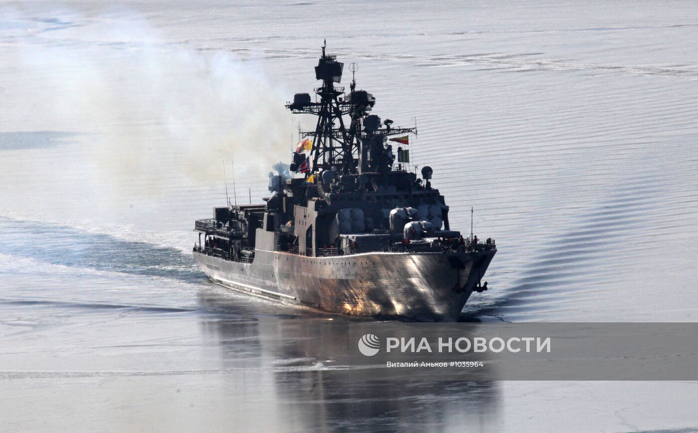 БПК "Адмирал Пантелеев" вернулся во Владивосток