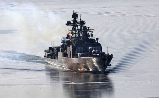 БПК "Адмирал Пантелеев" вернулся во Владивосток