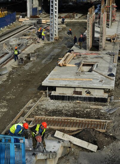 Строительство железнодорожного вокзала "Адлер" в Сочи