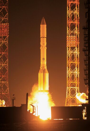 Запуск "Протон-М" со спутником связи SES-4