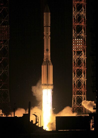 Запуск "Протон-М" со спутником связи SES-4