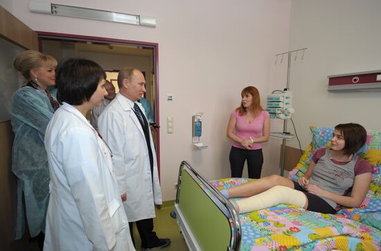 Путин посетил Центр детской гематологии, онкологии и иммунологии
