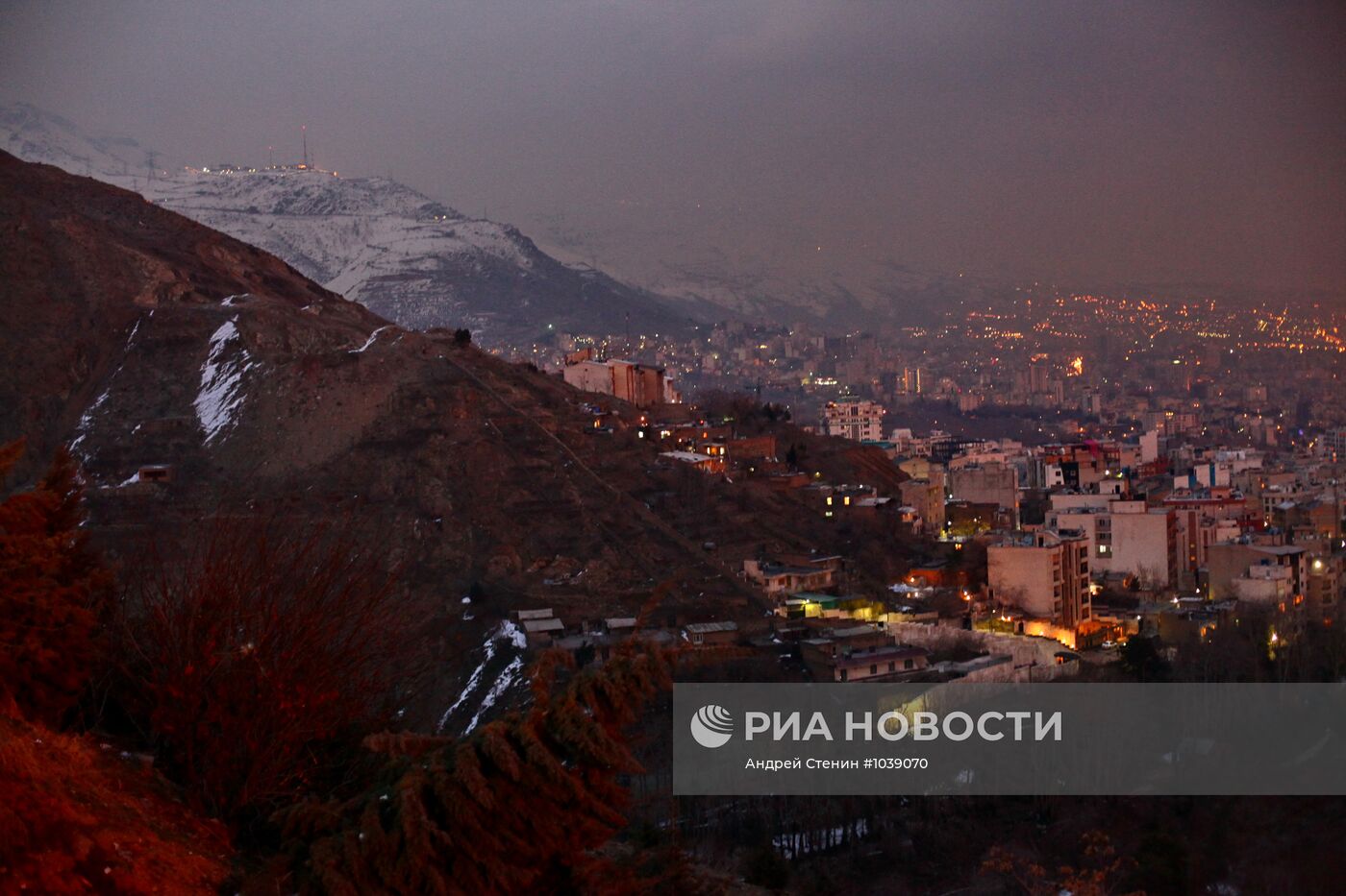 Зарубежные страны. Иран
