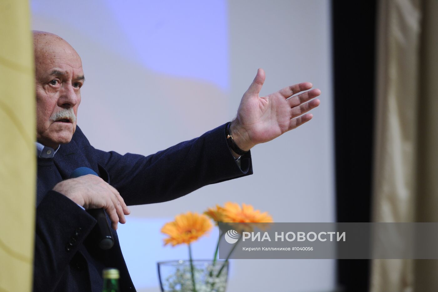 Встреча Станислава Говорухина с избирателями Западного округа