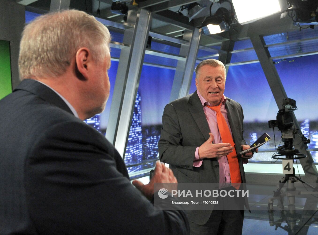 Дебаты между Владимиром Жириновский и Сергеем Мироновым