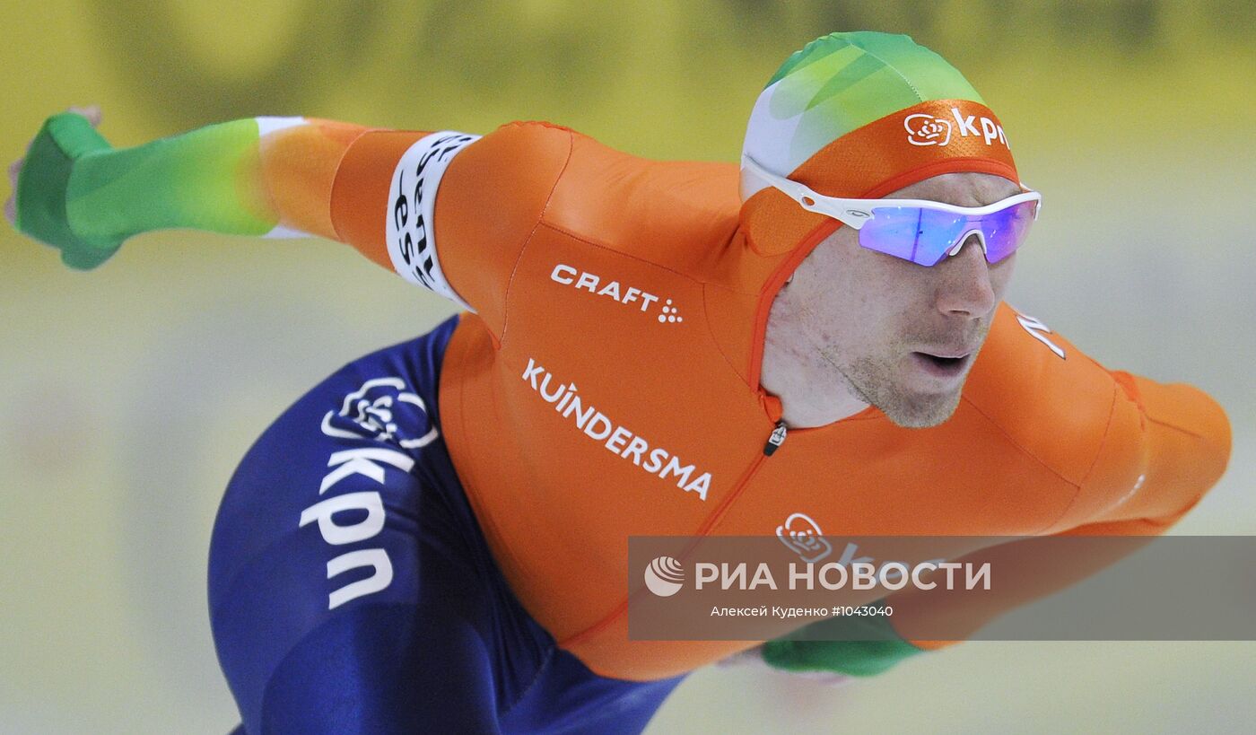 Спортсмены голландии. Тед-Ян Блумен конькобежный спорт. Олимпийский призер конькобежному спорту Иван. Цвета Голландии у спортсменов. Ян Сименс спортсмен из Голландии.