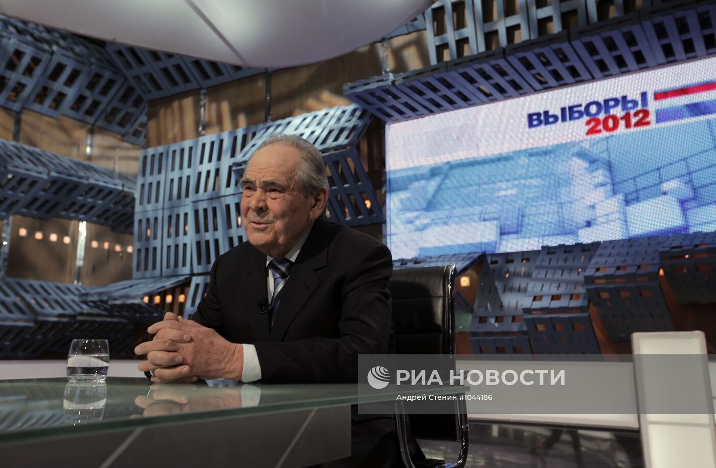 Дебаты между доверенными лицами Г. Зюганова и В. Путина