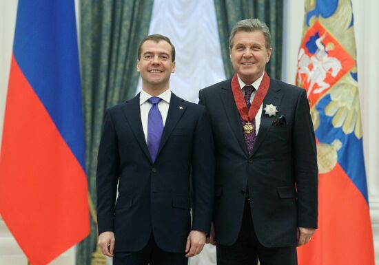 Вручение государственных наград Д. Медведевым в Кремле