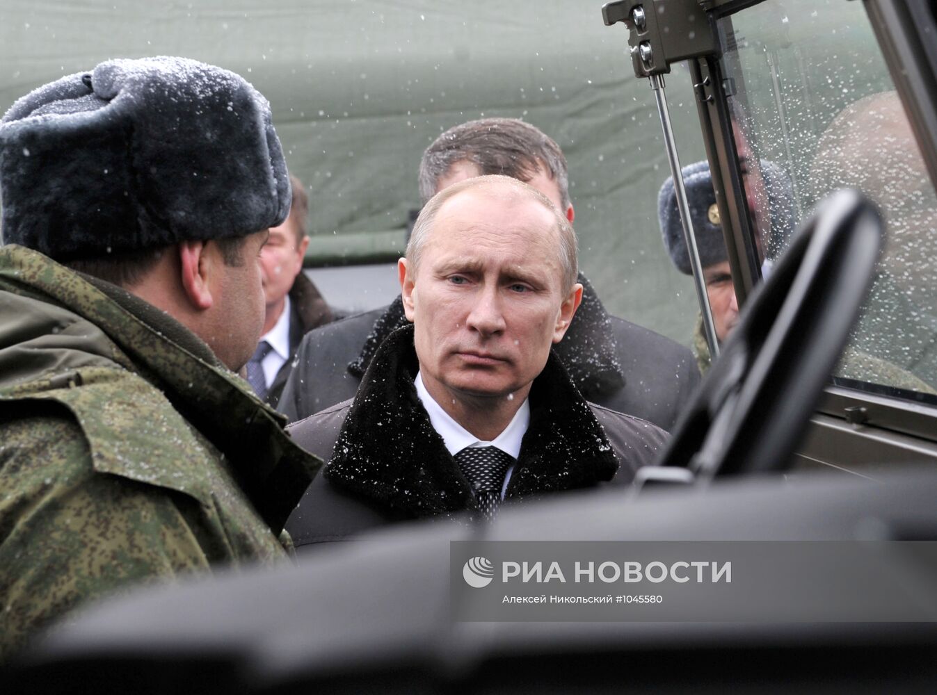 В.Путин посещает Пятую отдельную мотострелковую бригаду