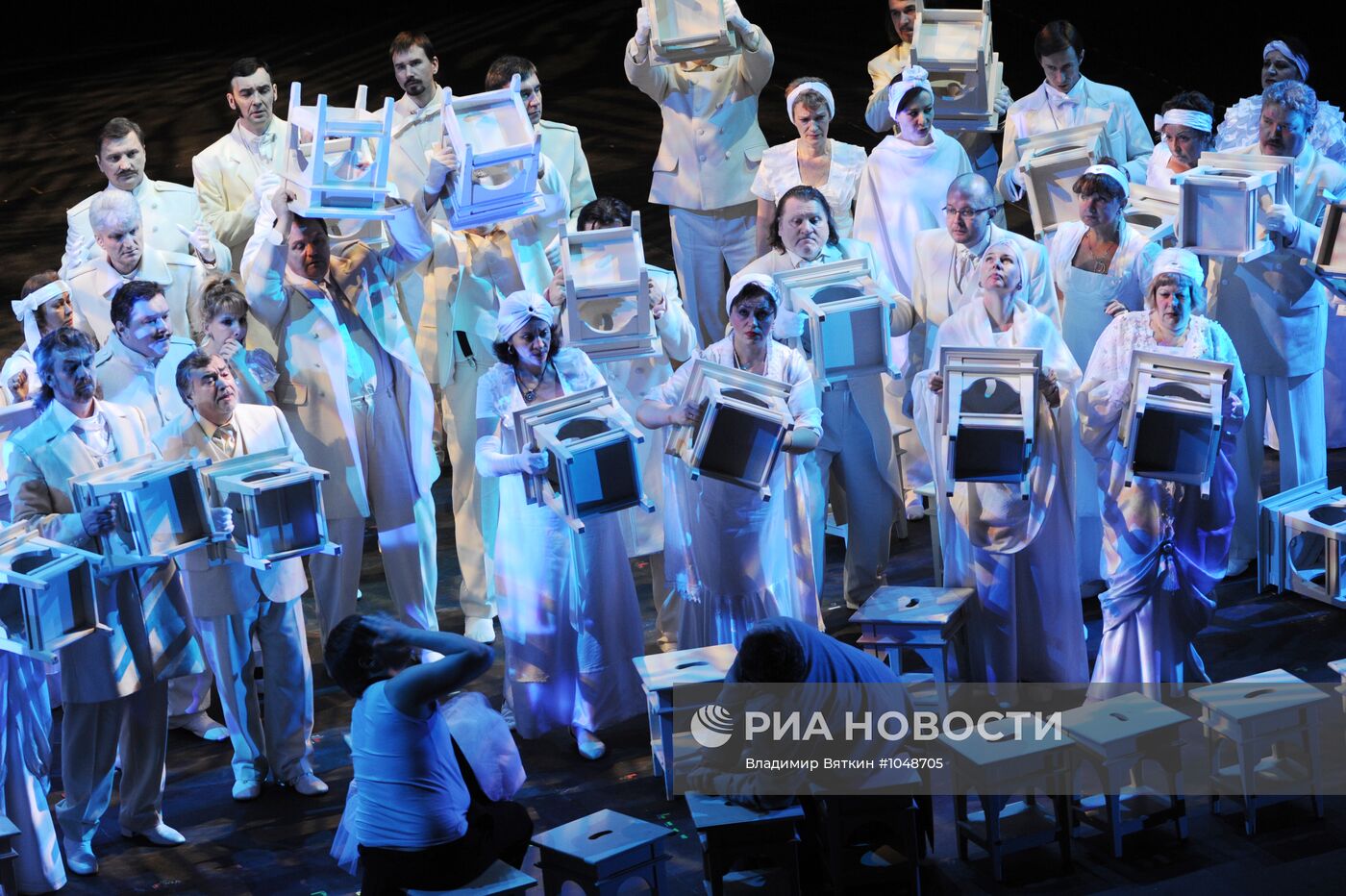 Опера "Мертвые души" в постановке Василия Бархатова