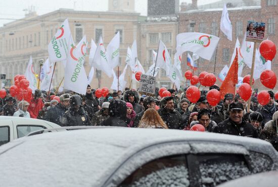 Шествие и митинг "За честные выборы" в Санкт-Петербурге