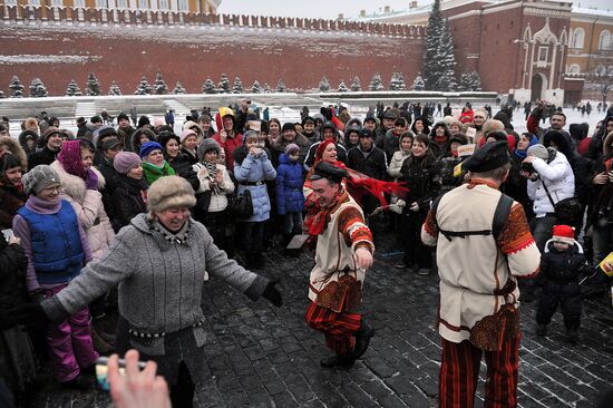 Проводы Широкой Масленицы на Красной площади в Москве