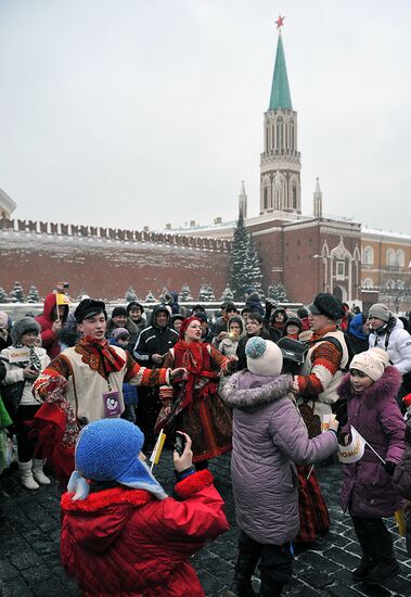 Проводы Широкой Масленицы на Красной площади в Москве