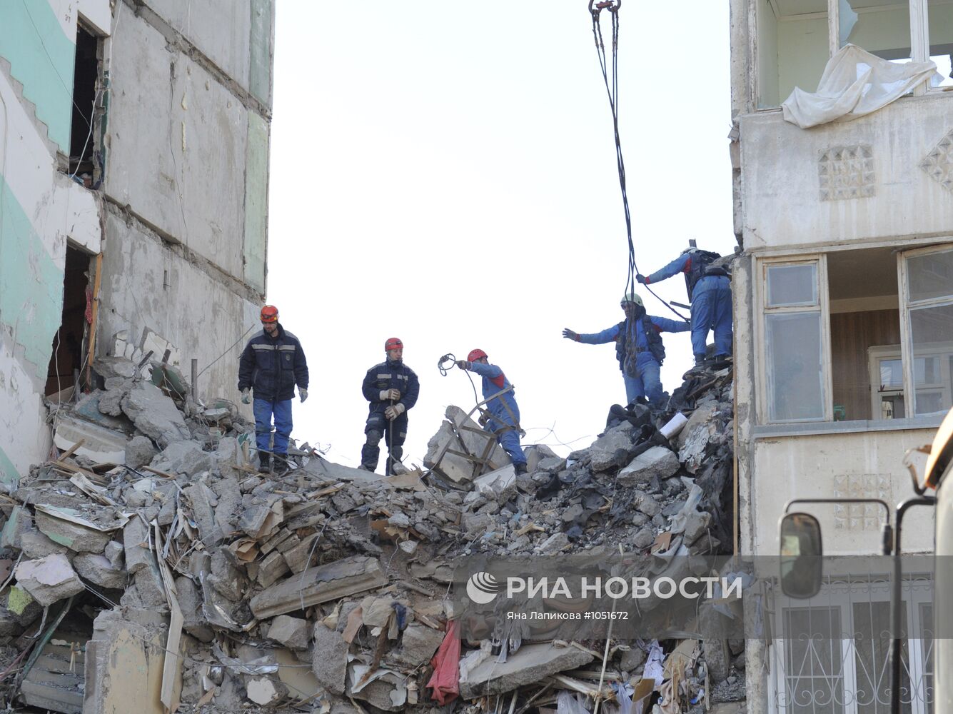 Обрушение подъезда жилого дома в Астрахани