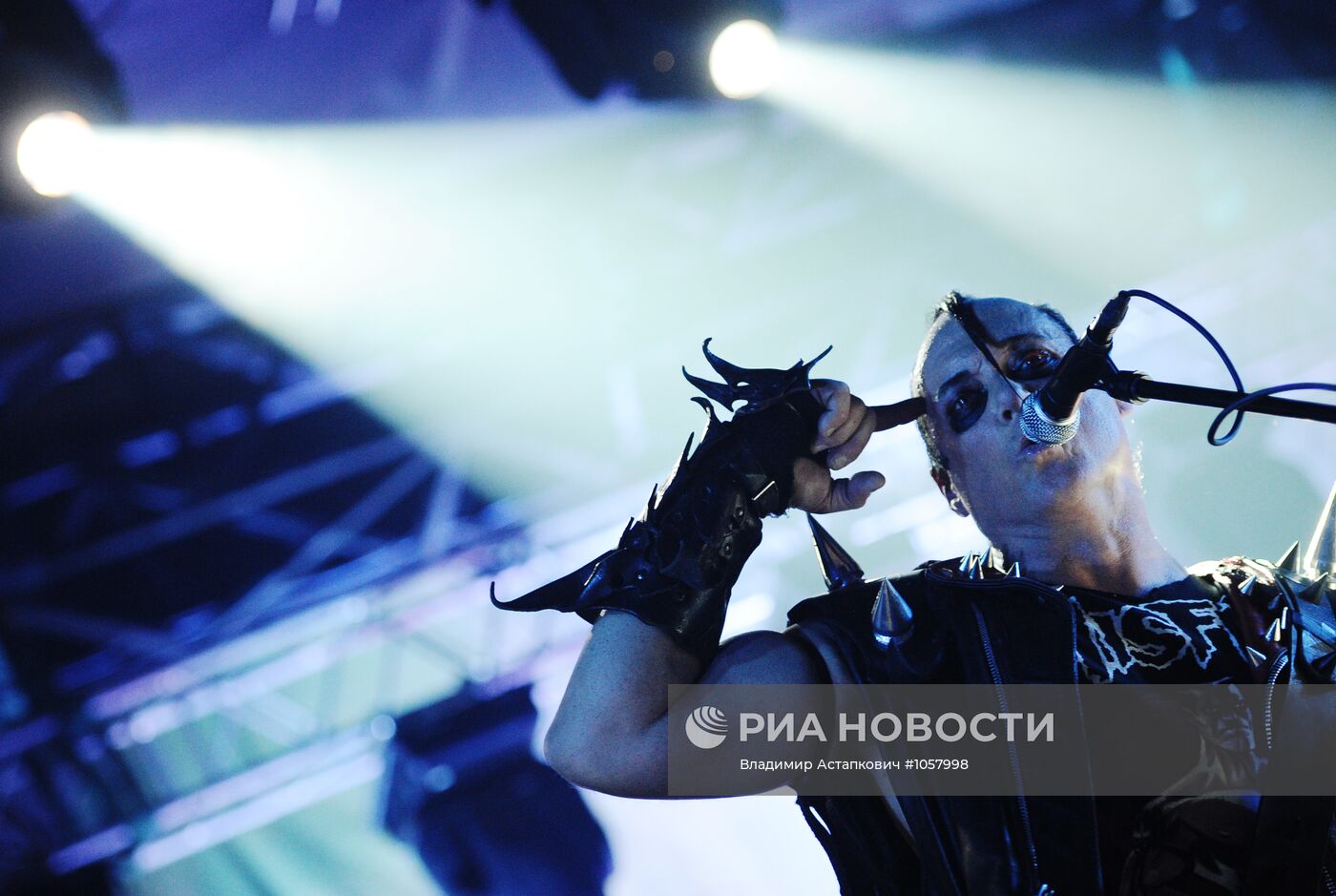 Концерт панк-рок группы Misfits в Москве