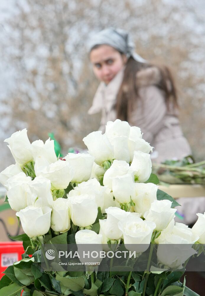 Продажа цветов к празднику 8 Марта в Грозном