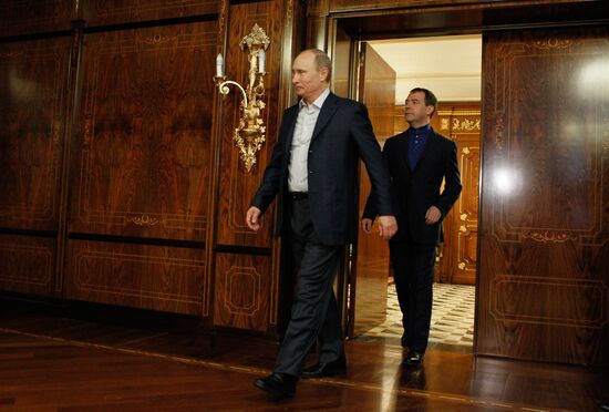 Встреча Д. Медведева и В. Путина