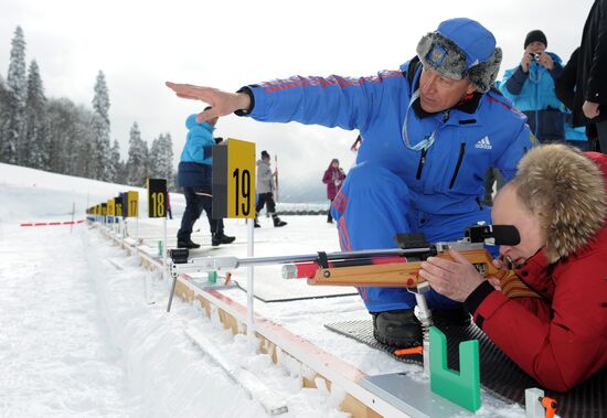 В. Путин на ЧР для паралимпийцев по лыжным гонкам и биатлону