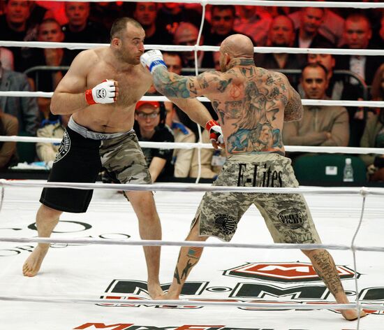 Смешанные единоборства. Турнир M-1 Challenge 31