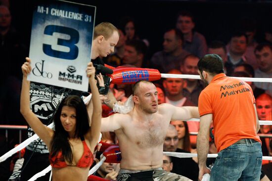Смешанные единоборства. Турнир M-1 Challenge 31