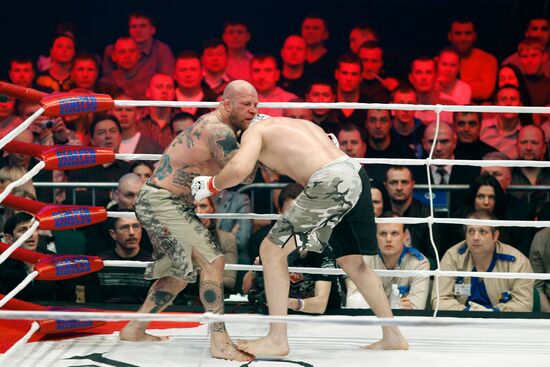 Смешанные единоборства. Турнир M-1 Challenge 31