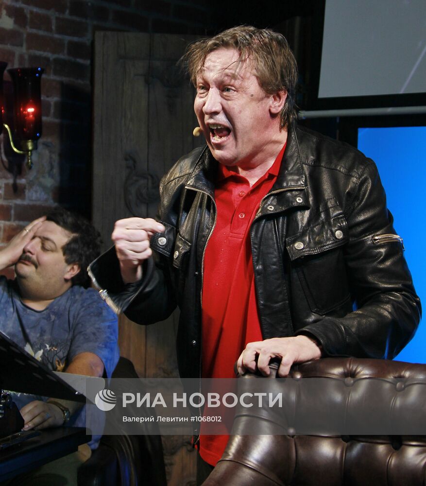 Ньюзикл "Гражданин поэт" в ресторане "Бочка"