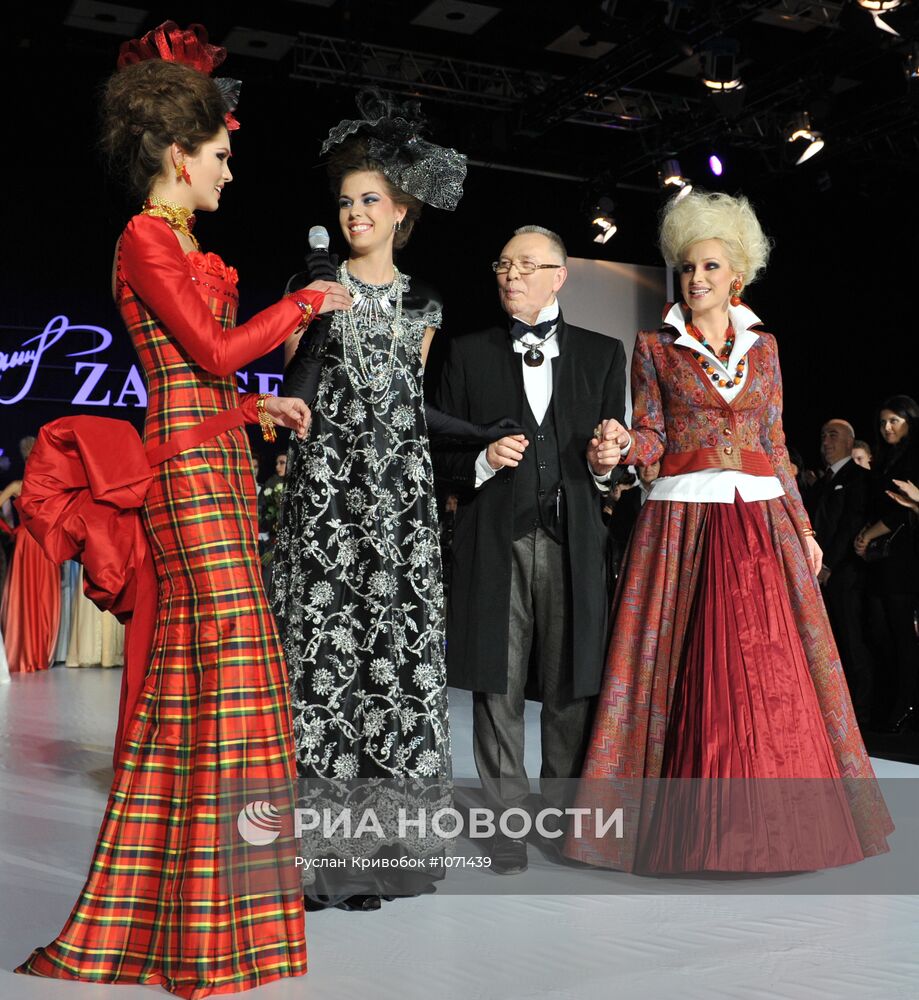 Показ Slava Zaitsev в рамках Mercedes-Benz Fashion Week Russia