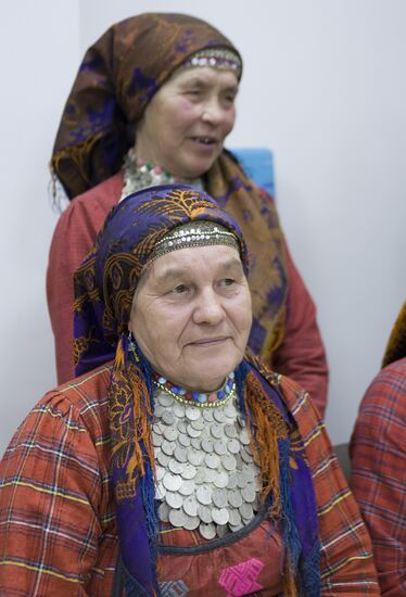 Быт фольклорного коллектива "Бурановские бабушки"