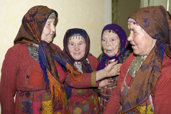 Быт фольклорного коллектива "Бурановские бабушки"