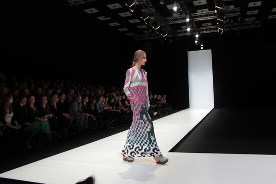 Показы в рамках недели моды Mercedes-Benz Fashion Week Russia