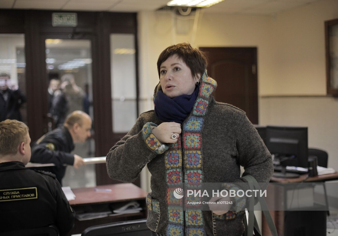 Журналистка Ольга Романова задержана в здании Пресненского суда