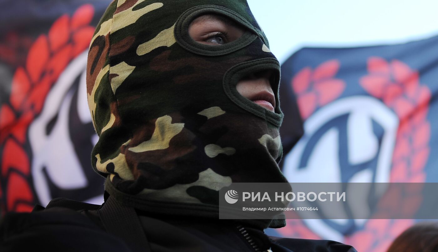 Митинг оппозиции на Конюшенной площади в Санкт-Петербурге