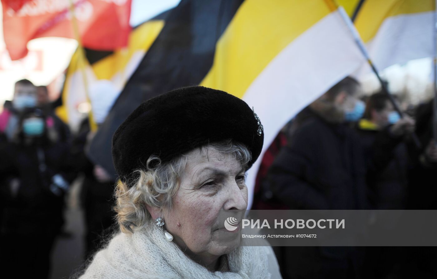 Митинг оппозиции на Конюшенной площади в Санкт-Петербурге