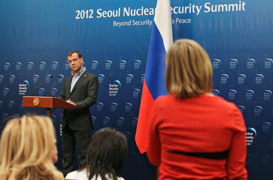 Д.Медведев на саммите по ядерной безопасности в Сеуле