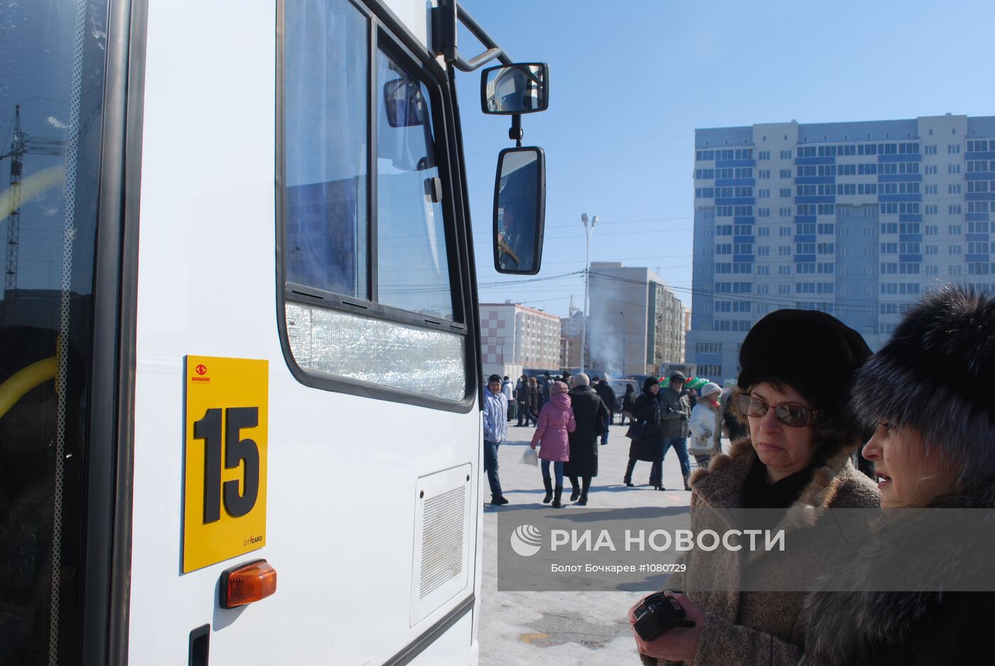 Тактильные таблички для незрячих на автобусах Якутска